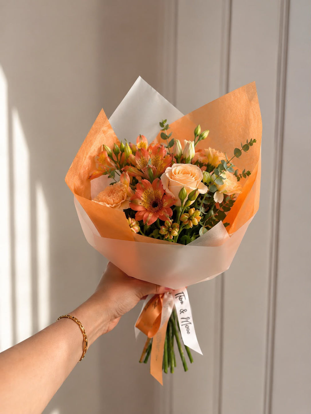 Buchet Apricot Glow București