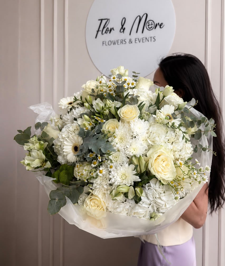 Buchet White Serenity București